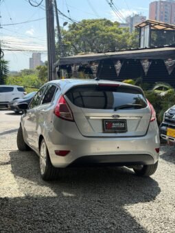 FORD FIESTA TITANIUM AT 1.6