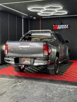 TOYOTA HILUX 2.8 DIESEL AT 4X4