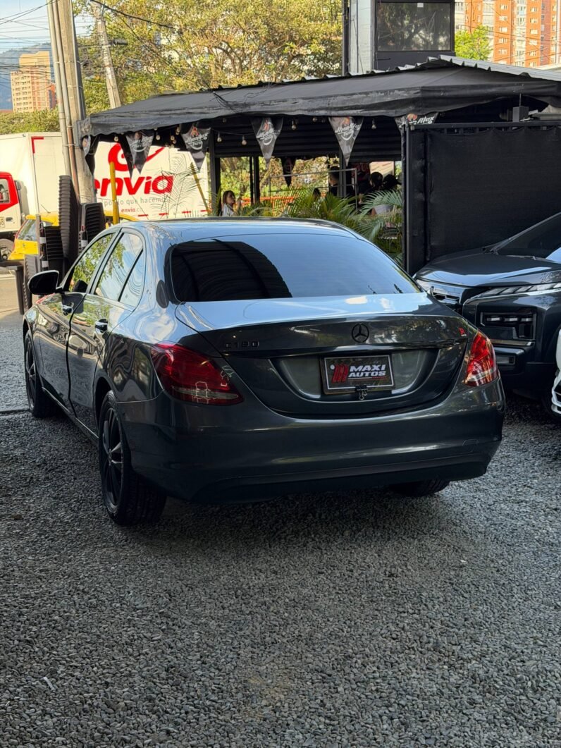 
								MERCEDES-BENZ  C 180 1.6L AT SEDAN full									