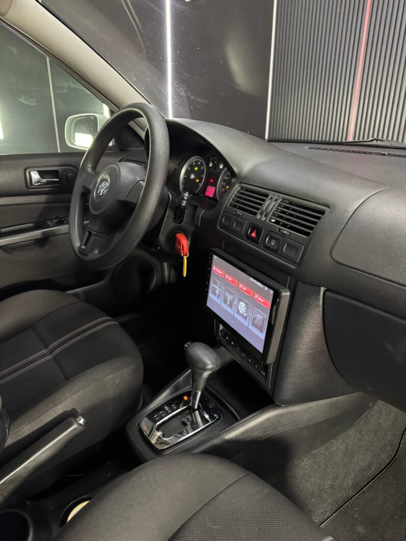 
								VOLKSWAGEN JETTA TRENDLINE AT 2.0L full									