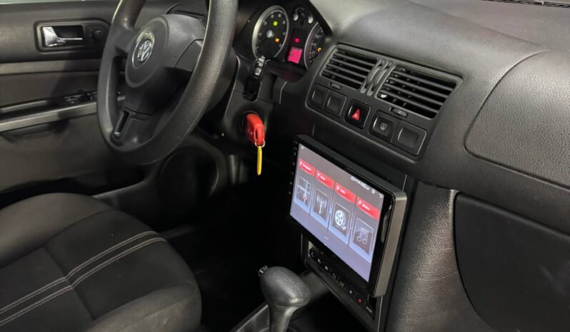 
								VOLKSWAGEN JETTA TRENDLINE AT 2.0L full									