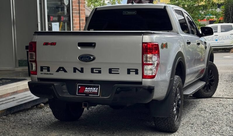 
								FORD RANGER XLT 3.2 DIESEL MT 4X4 full									