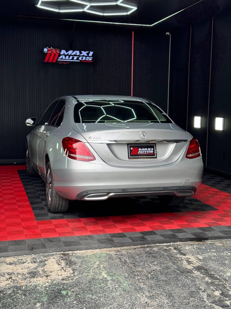 
								MERCEDES-BENZ  C 180 1.6L AT SEDAN full									
