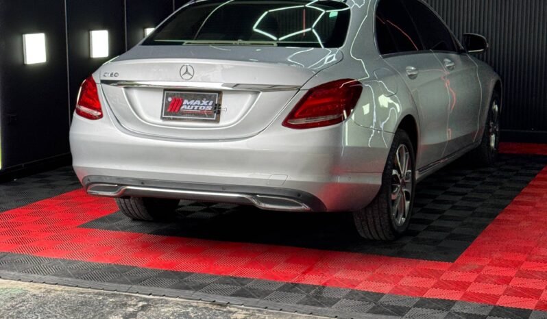 
								MERCEDES-BENZ  C 180 1.6L AT SEDAN full									