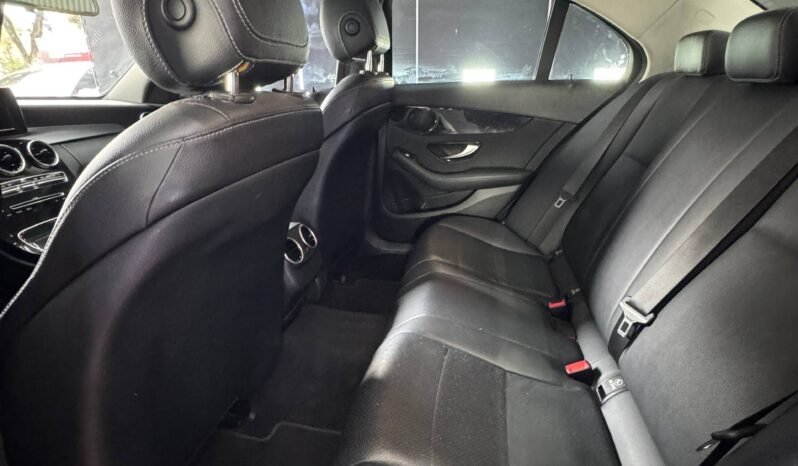 
								MERCEDES-BENZ  C 180 1.6L AT SEDAN full									