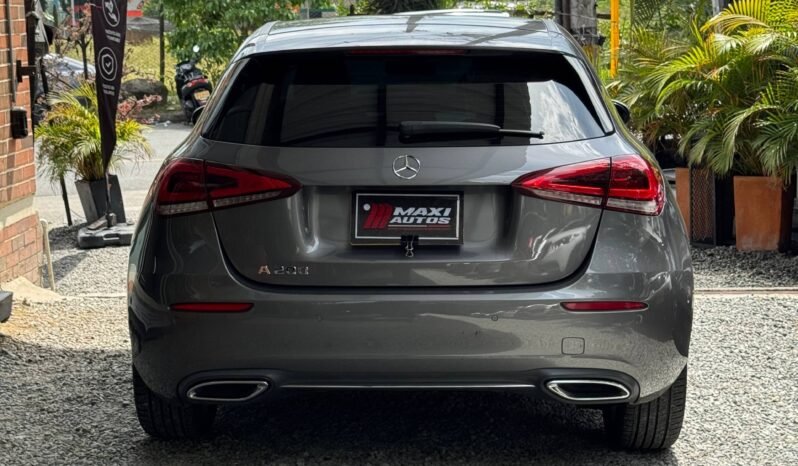 
								MERCEDES-BENZ A200 AT 1.3CC TURBO full									