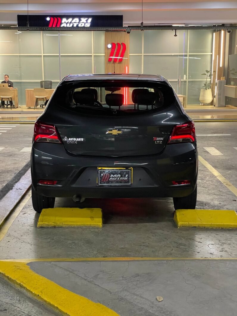 
								CHEVROLET ONIX LTZ 1.4 AT HB full									