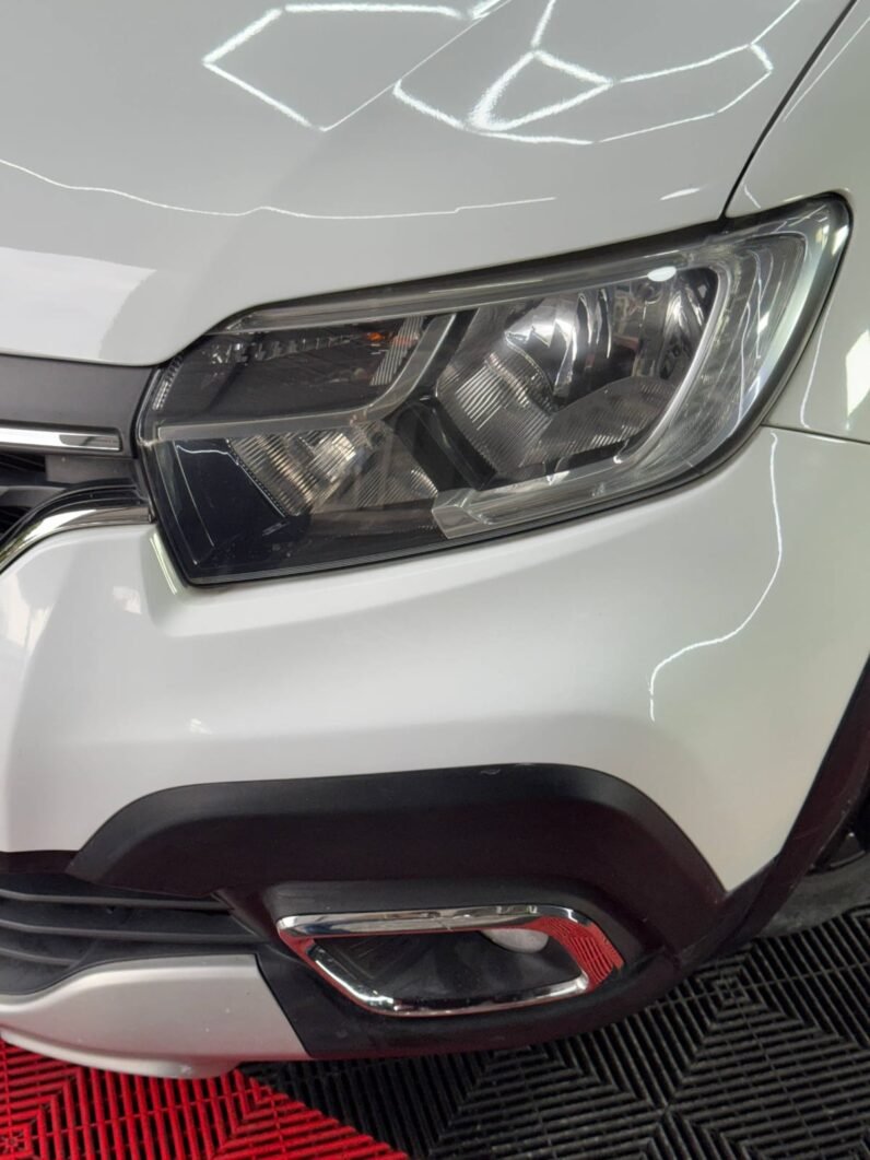 
								RENAULT STEPWAY INTENS AT full									