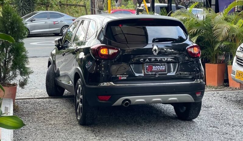 
								RENAULT CAPTUR INTENS AT 2.0 4X2 full									