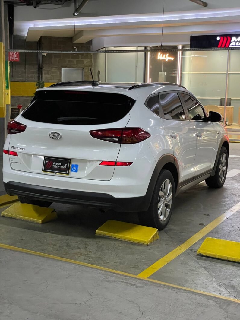 
								HYUNDAI NEW TUCSON PREMIUM AT 2.0 4×2 full									