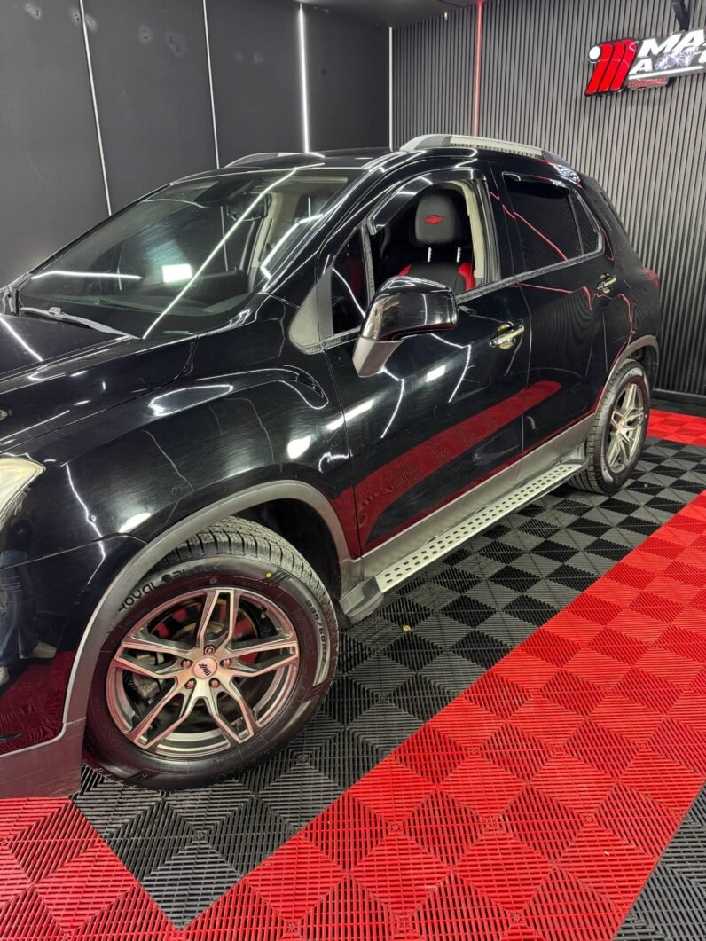 
								CHEVROLET TRACKER LS AT 1.8 4X2 full									