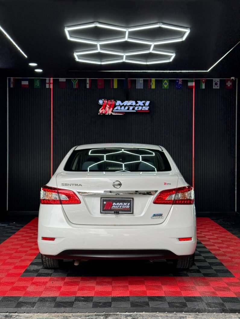 
								NISSAN SENTRA B17 ADVANCE  MT 1.8 full									