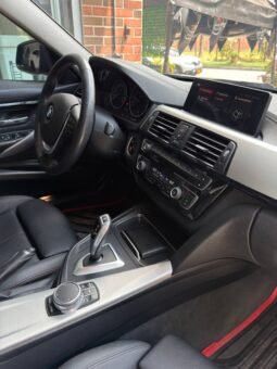 
										BMW 318i LCI EXCLUSIVE 1.5L TRIPTONIC full									