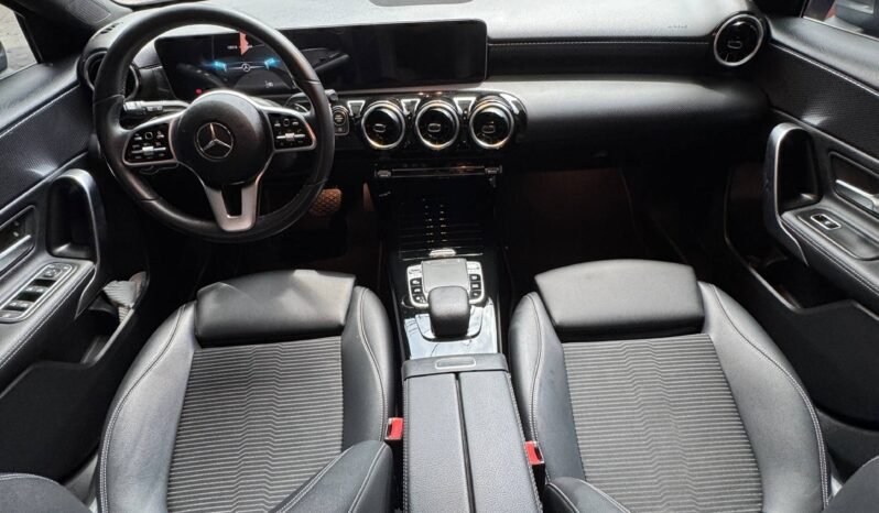 
								MERCEDES-BENZ A200 AT 1.3CC TURBO full									