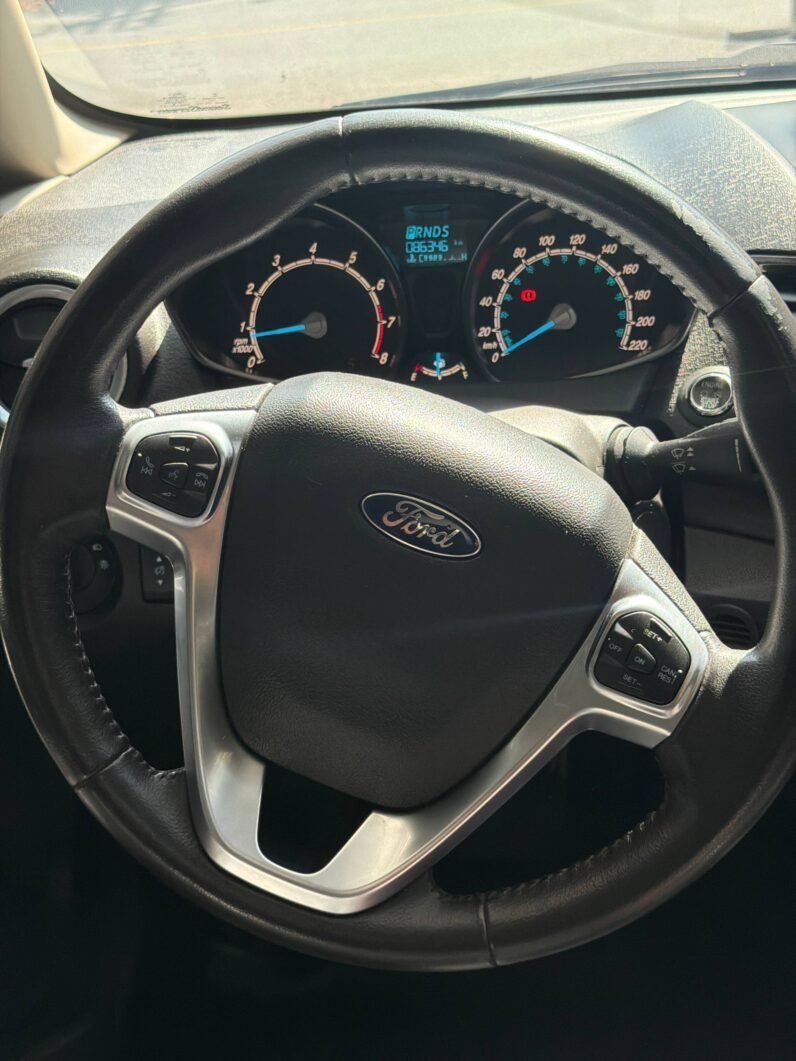 
								FORD FIESTA TITANIUM AT 1.6 full									