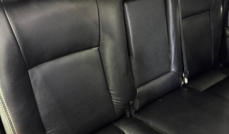 
								TOYOTA HILUX 2.8 DIESEL AT 4X4 full									