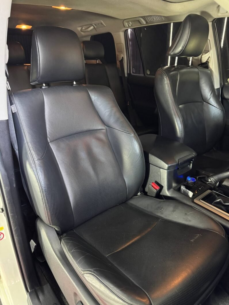
								TOYOTA PRADO TXL AT 3.0 4X4 full									