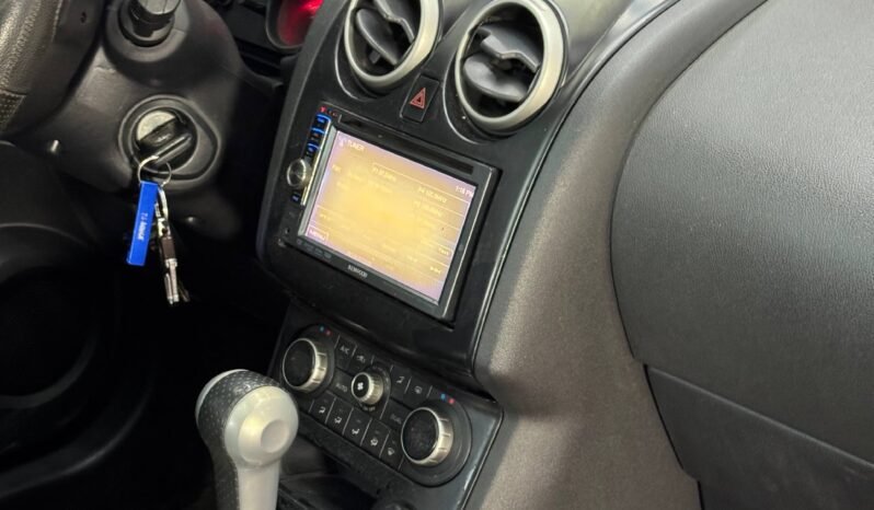 
								NISSAN QASHQAI AT 2.0 full									