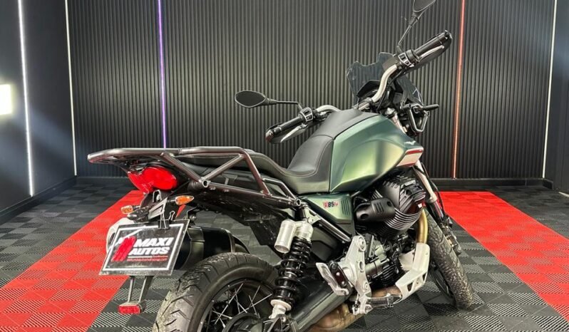 
								MOTO GUZZI V85 TT E5 full									