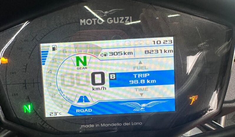 
								MOTO GUZZI V85 TT E5 full									