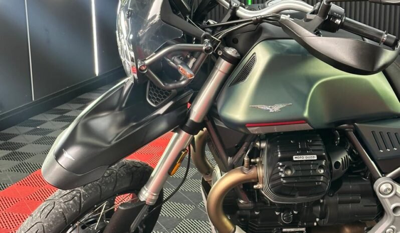 
								MOTO GUZZI V85 TT E5 full									