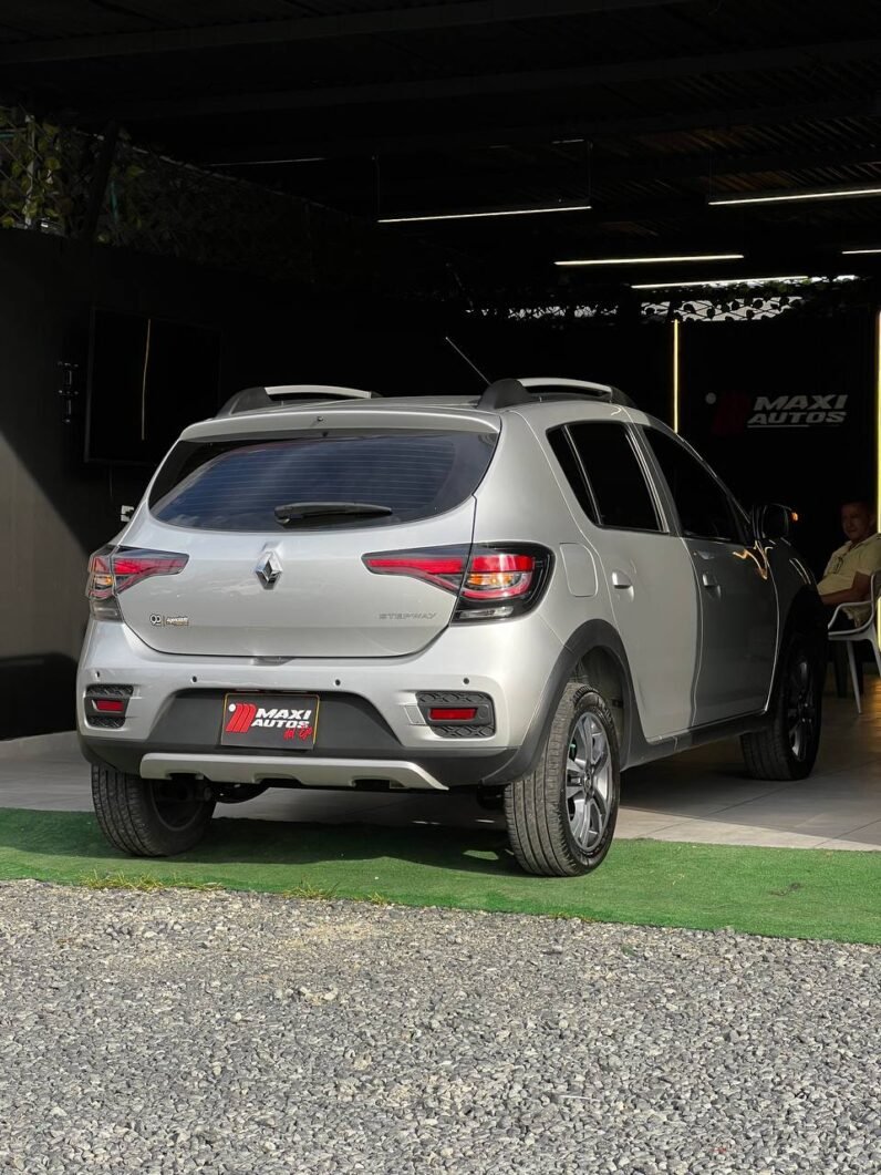 
								RENAULT STEPWAY INTENS MT 1.6 full									