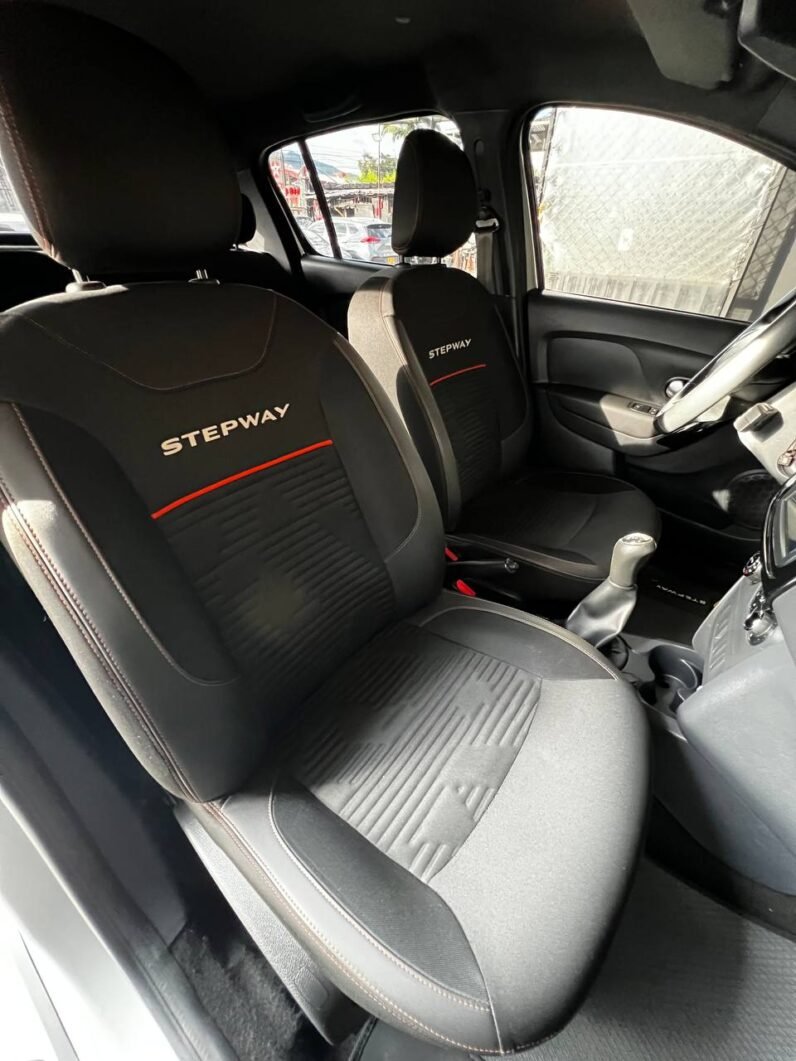 
								RENAULT STEPWAY INTENS MT 1.6 full									
