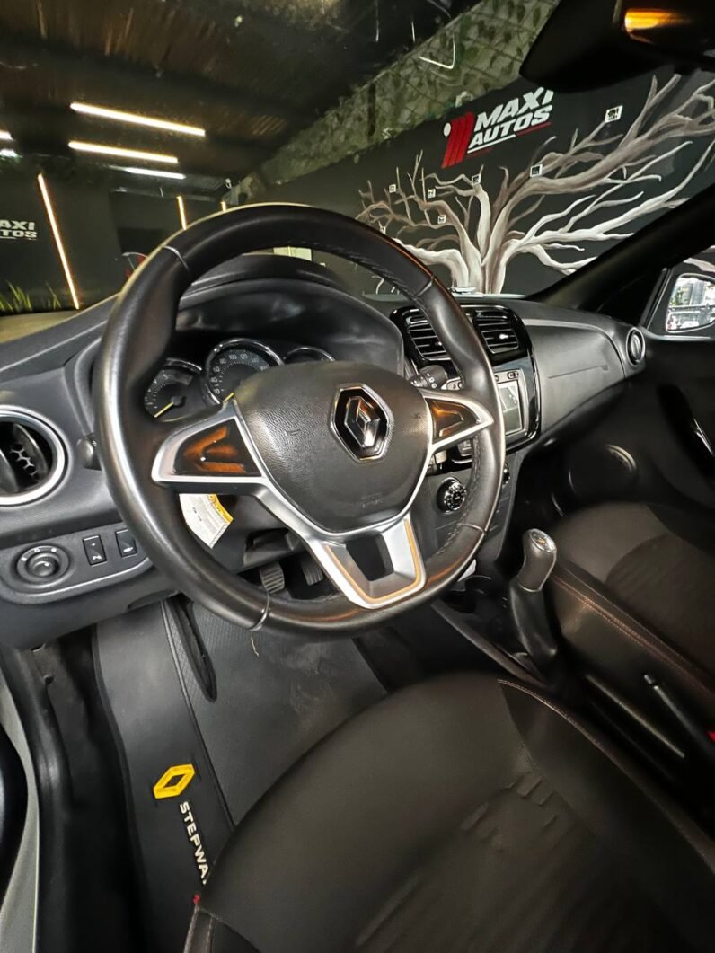 
								RENAULT STEPWAY INTENS MT 1.6 full									