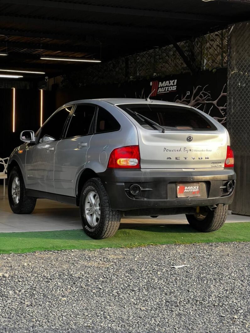 
								SSANGYONG ACTYON G23D MT 2.3 4X4 full									