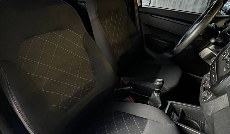 
								RENAULT KWID ZEN MT 1.0 full									