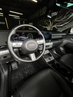 
										HYUNDAI KONA LIMITED HIBRIDA 1.6 AT 4X2 full									