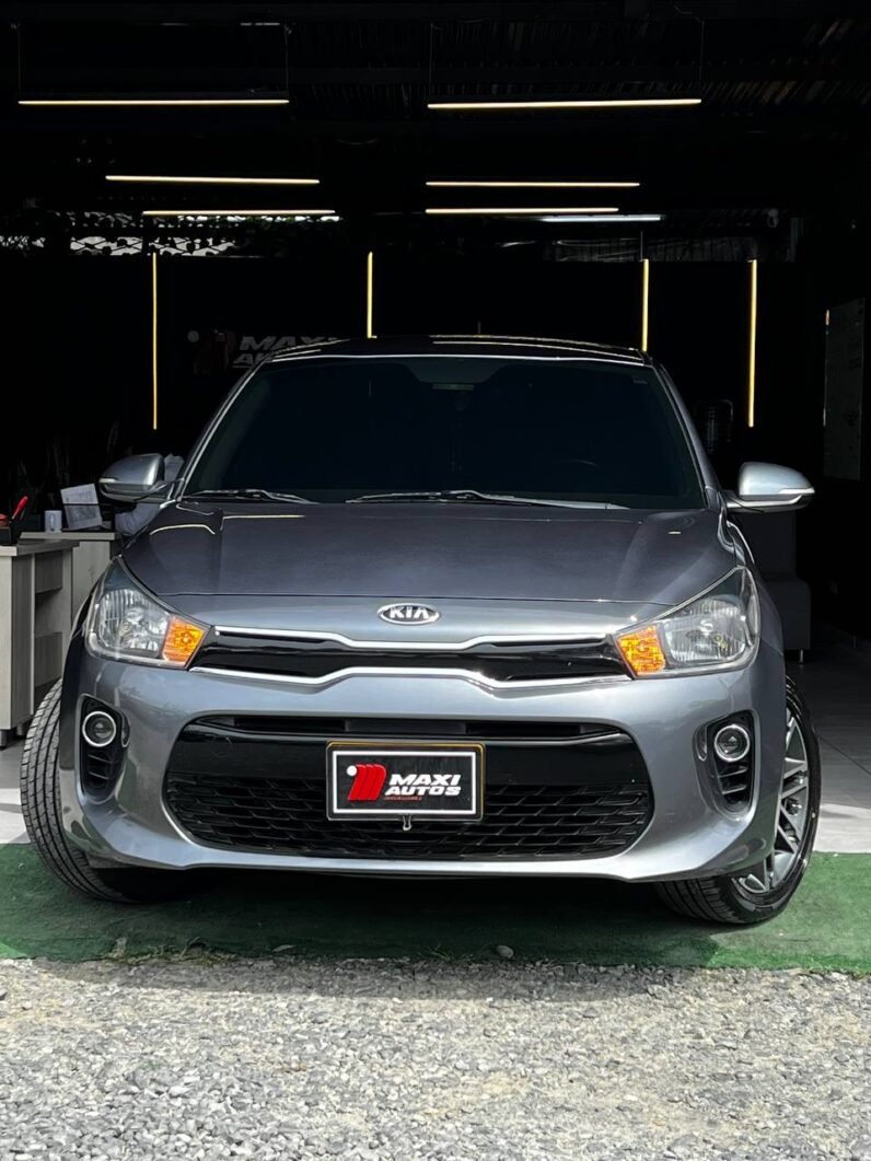 
								KIA RIO VIBRANT AT 1.4 SD full									