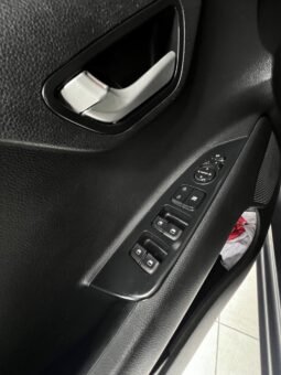 
										KIA RIO VIBRANT AT 1.4 SD full									