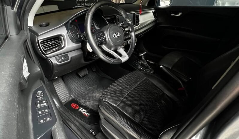 
								KIA RIO VIBRANT AT 1.4 SD full									