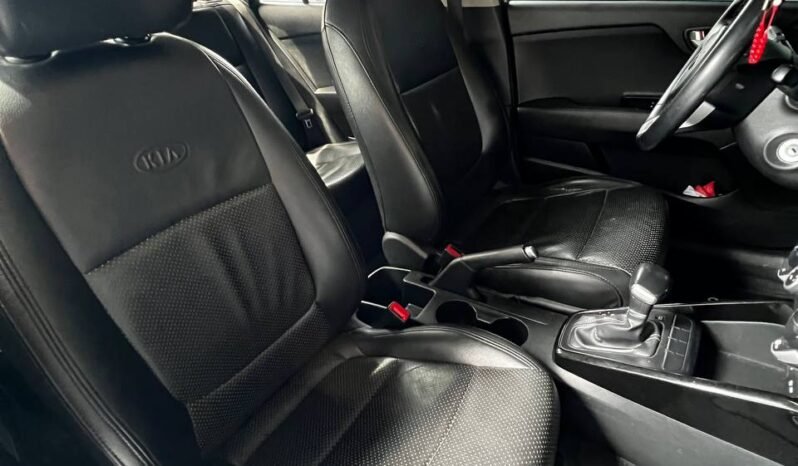 
								KIA RIO VIBRANT AT 1.4 SD full									