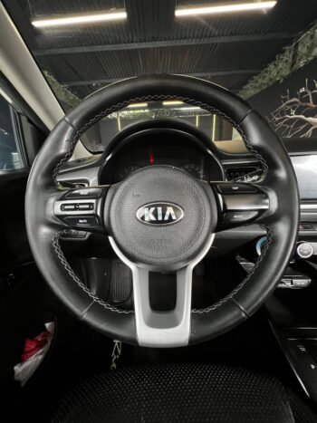 KIA RIO VIBRANT AT 1.4 SD