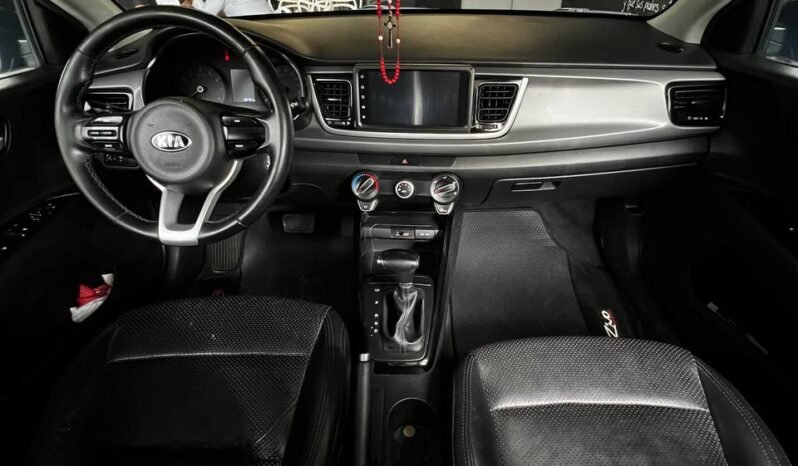 
								KIA RIO VIBRANT AT 1.4 SD full									