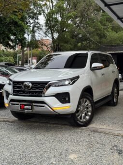 TOYOTA FORTUNER SRV 2.8 DIÉSEL 4X2