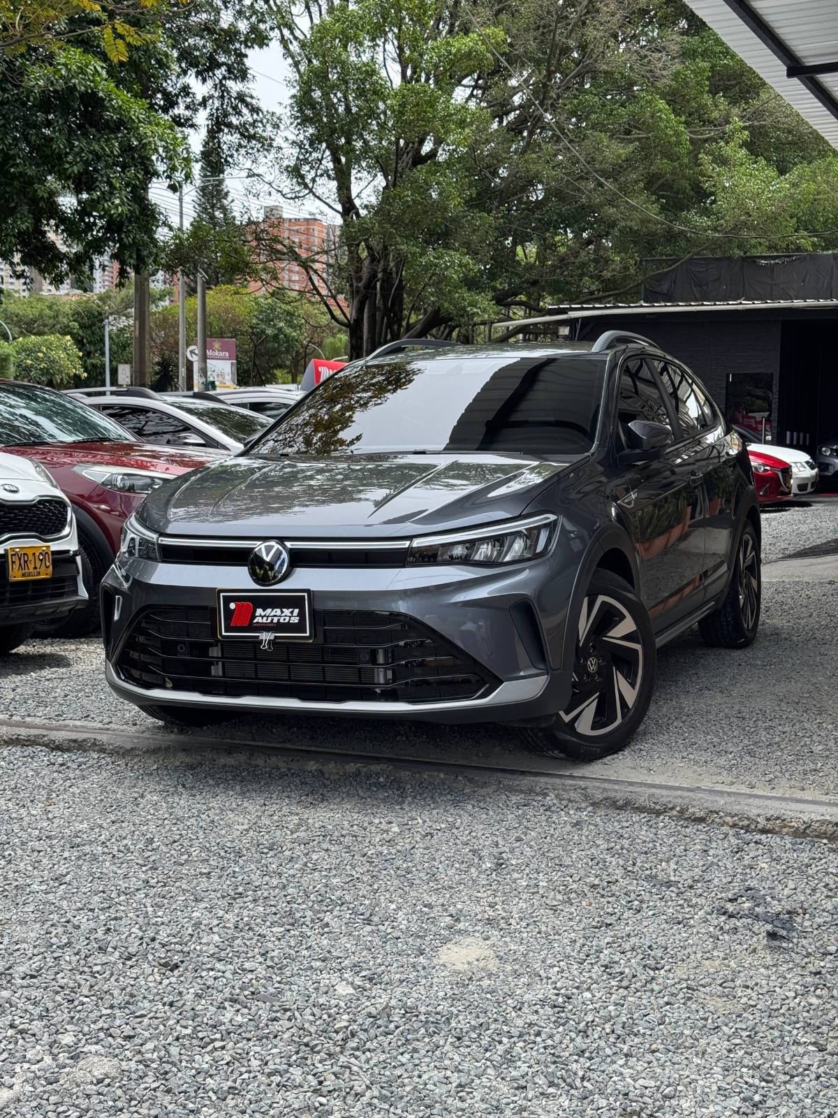 VOLKSWAGEN NIVUS HIGHLINE AT 4X2