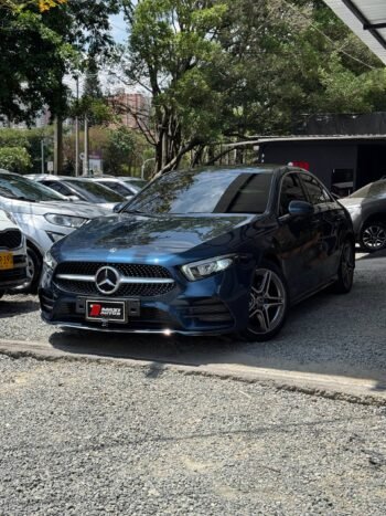 MERCEDES-BENZ A 180 AT