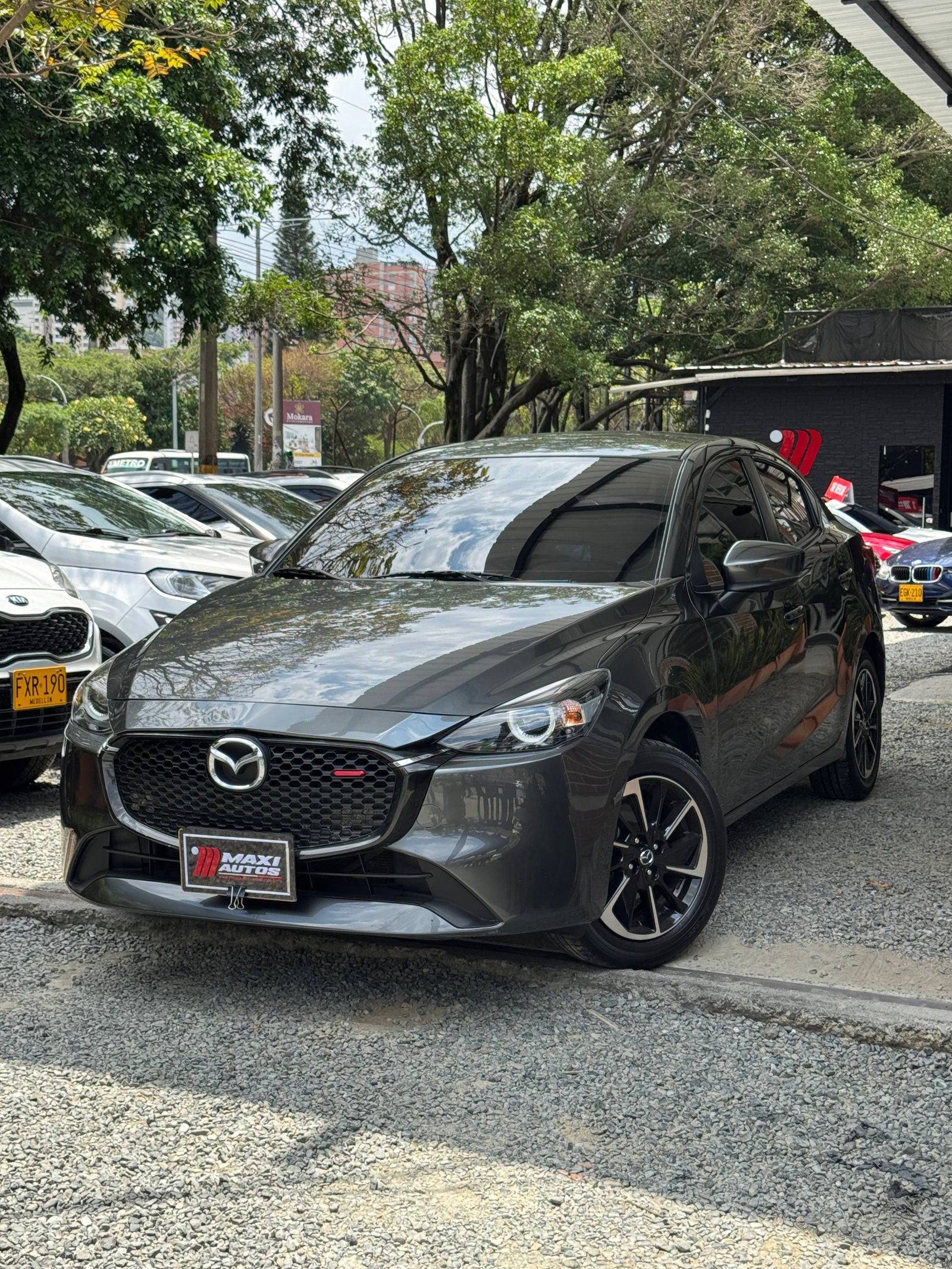 MAZDA 2 GRAND TOURING 1.5L AT
