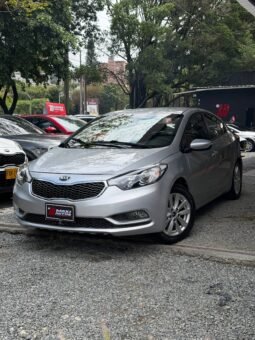 KIA CERATO PRO EX 1.6 AT