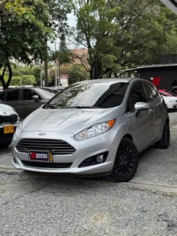 FORD FIESTA TITANIUM AT 1.6