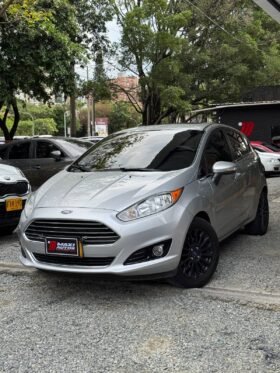 FORD FIESTA TITANIUM AT 1.6