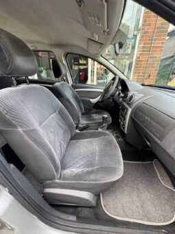 
										RENAULT SANDERO GT LINE 16V 1.6 MT full									