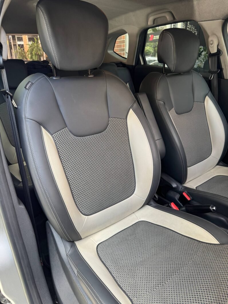 
								RENAULT CAPTUR INTENS AT 2.0 4X2 full									