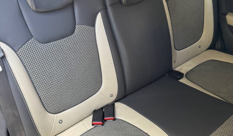 
								RENAULT CAPTUR INTENS AT 2.0 4X2 full									
