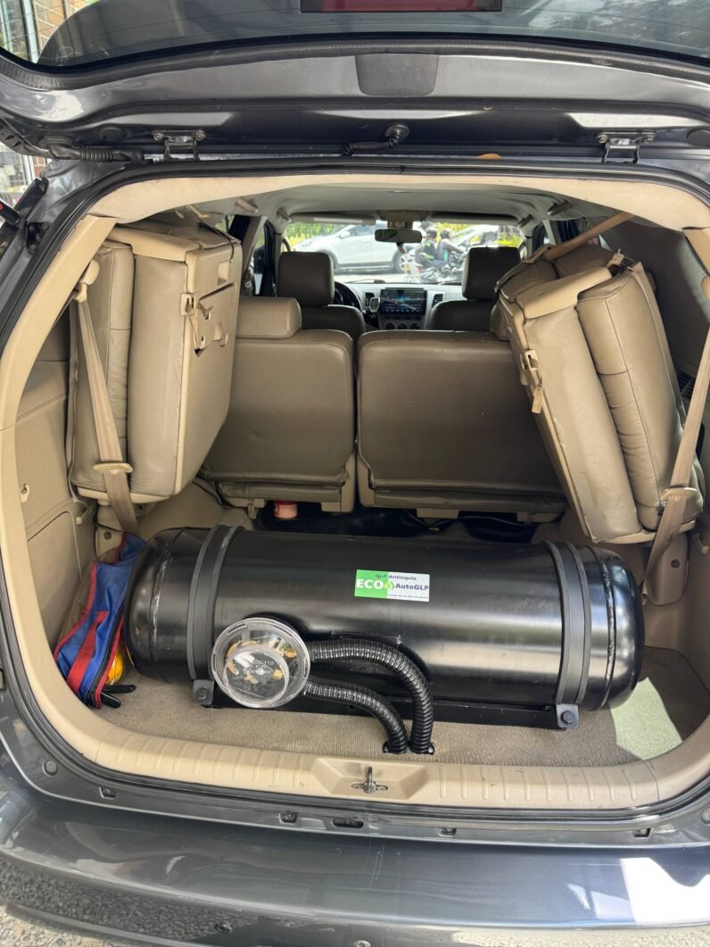 
								TOYOTA FORTUNER SR.5 4.0 GAS/GASOLINA full									