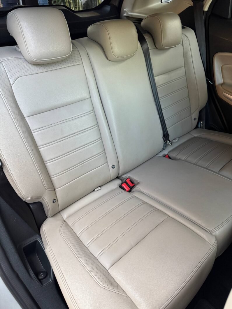 
								FORD ECOSPORT TITANIUM AT 4X2 full									