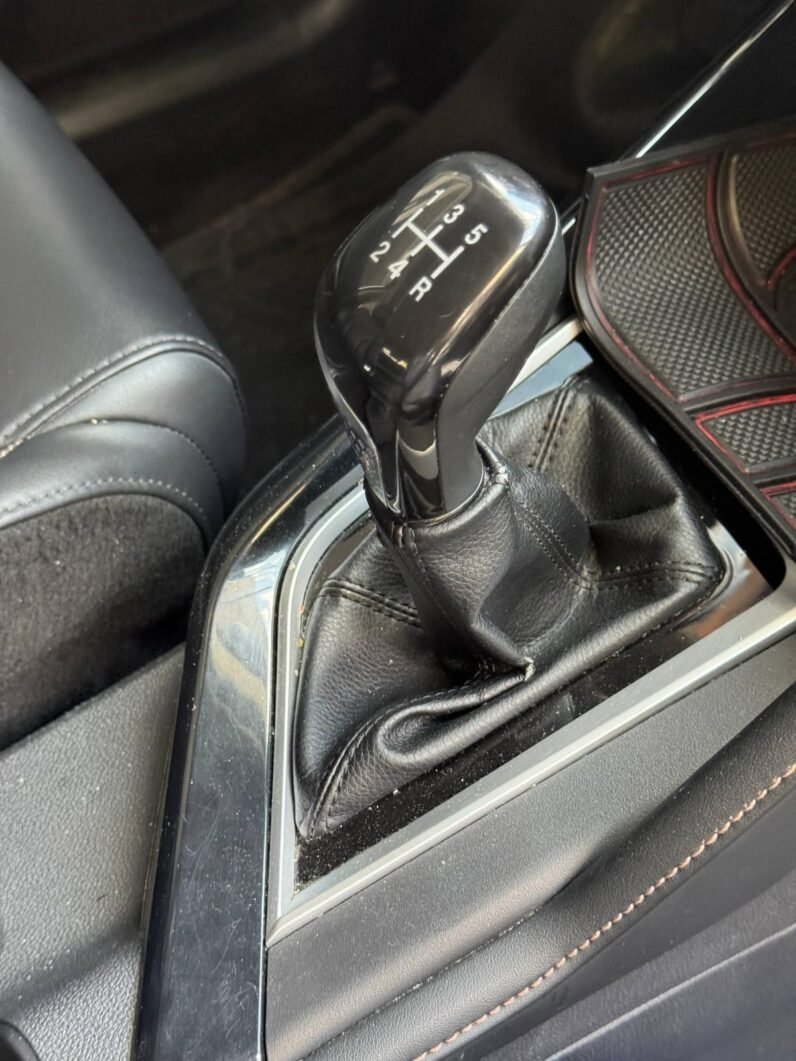 
								CHANGAN CS15 LUXURY MT 1.5 4X2 full									